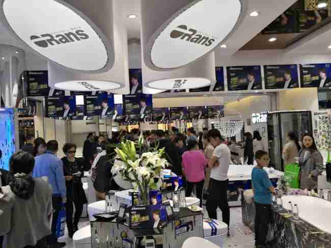 情歌王子黃格選燃爆鄂爾多斯，歐路莎20周年慶鄂爾多斯站完美收官